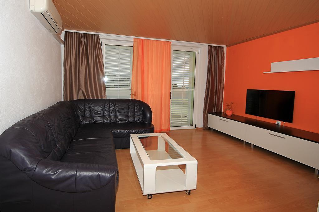 מאקרסקה Apartment Vucic מראה חיצוני תמונה