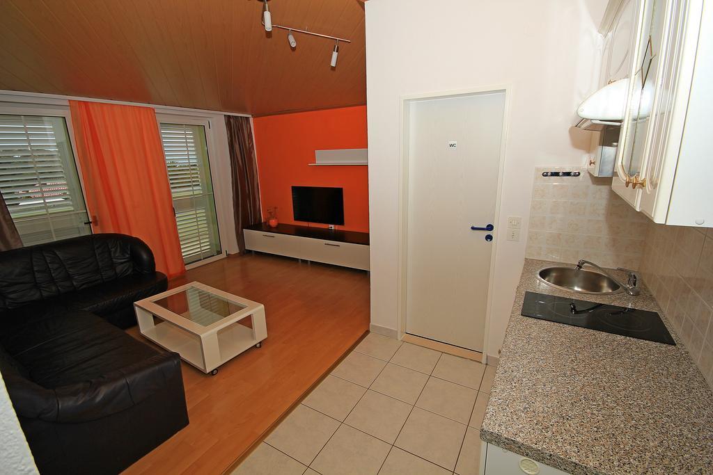 מאקרסקה Apartment Vucic מראה חיצוני תמונה