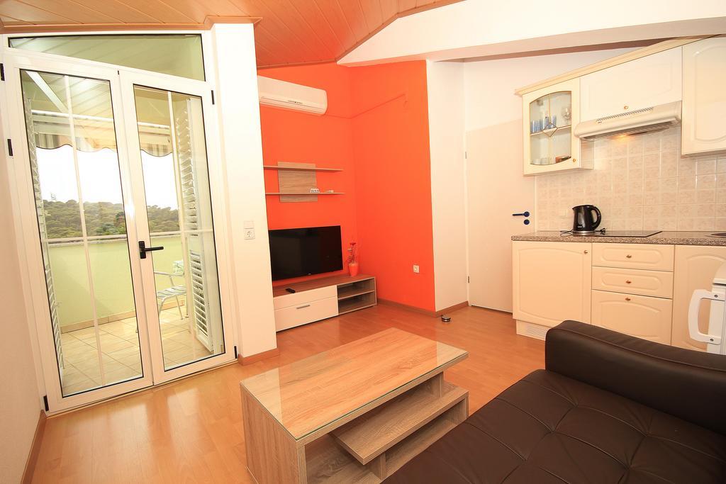 מאקרסקה Apartment Vucic מראה חיצוני תמונה